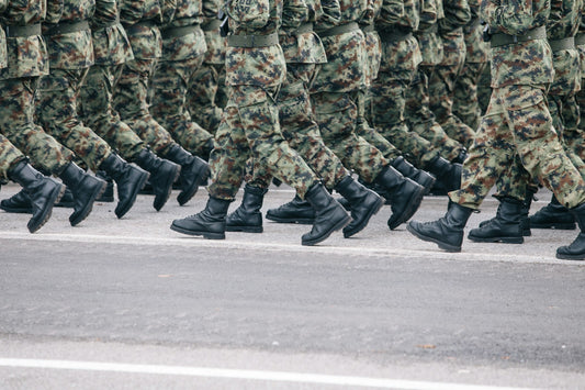 Understanding Weapons and Arms Control: A Guide to